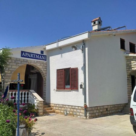 Sukošan Apartmani Tonica מראה חיצוני תמונה